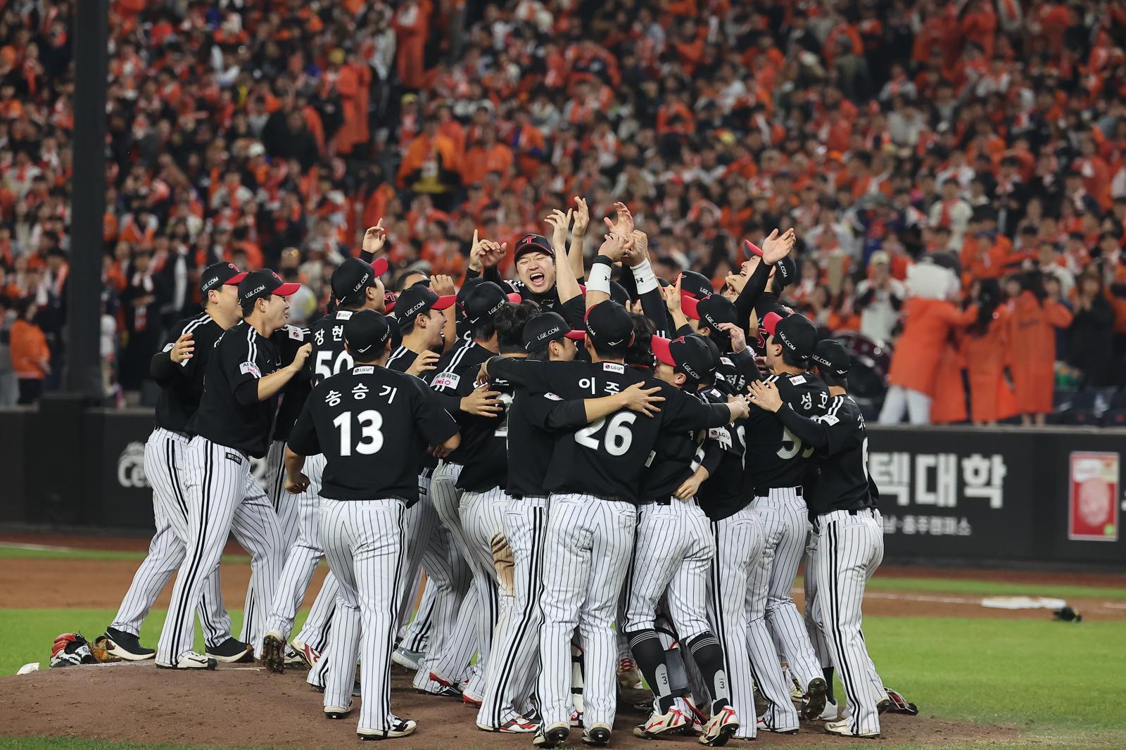 2년전엔 29년 기다려, 이번엔 2년만에 왕좌 탈환