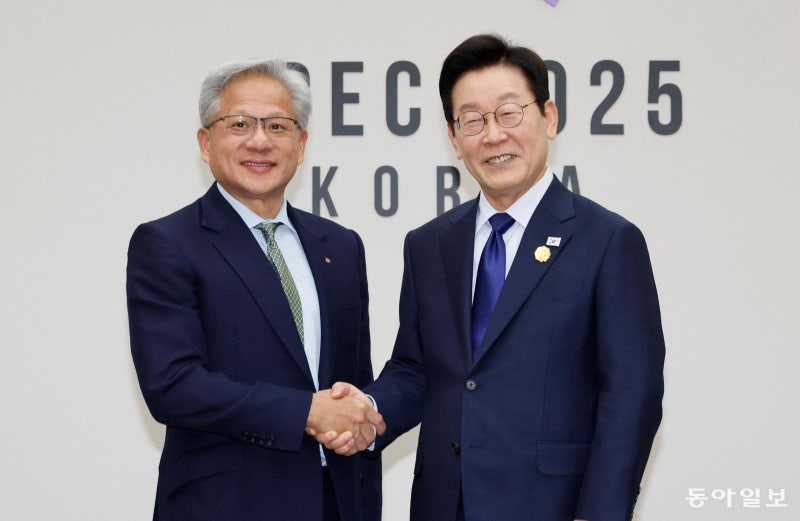 엔비디아, 韓과 AI 동맹… 첨단 GPU 26만장 푼다
