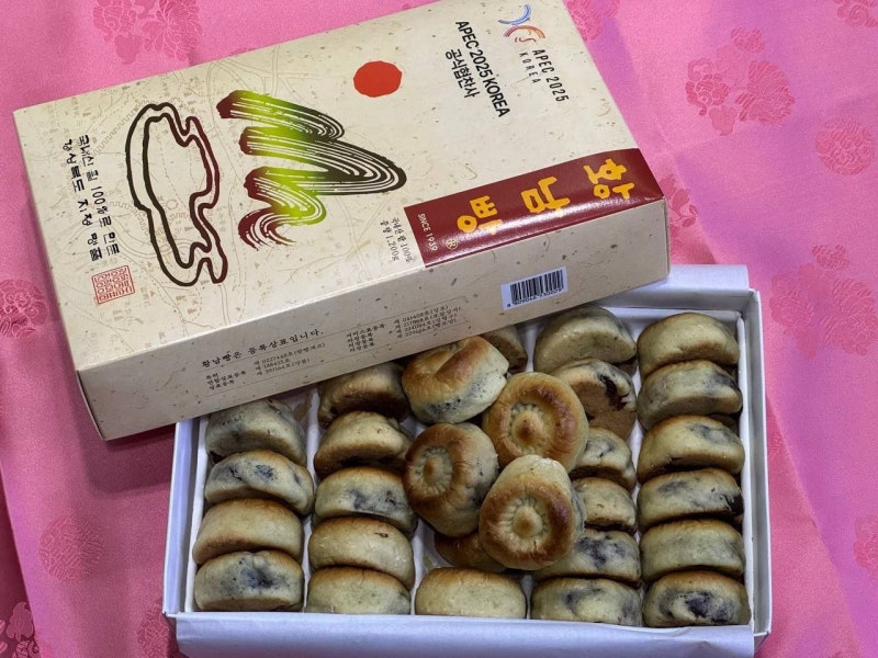 習 “보내준 황남빵 맛있더라”… 李 “오는길 불편하진 않았나”