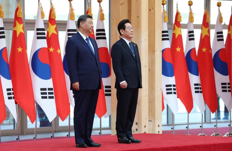 [속보]李-시진핑, <b>한중</b> 정상회담 시작…공식환영식부터 열려