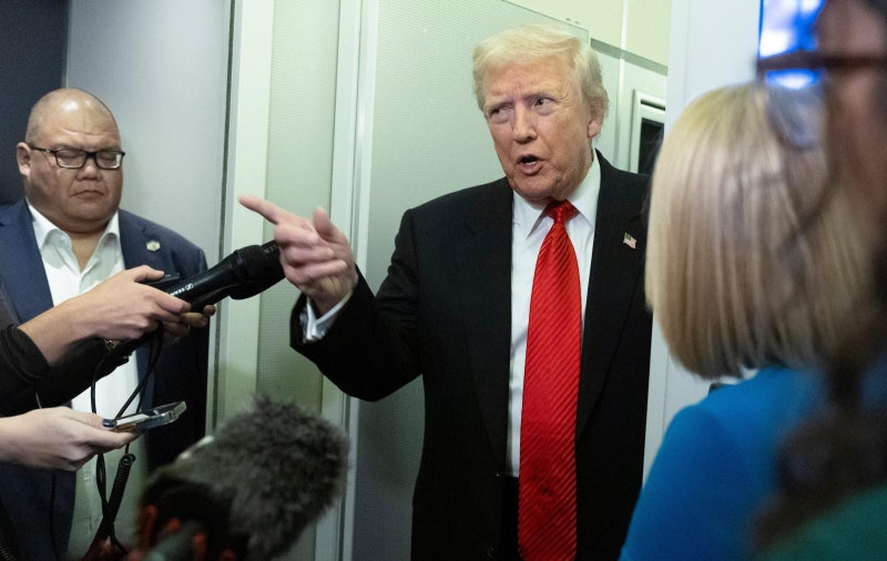 트럼프 “美, 지구 150번 날릴 핵무기 보유… 작동되나 실험할것”