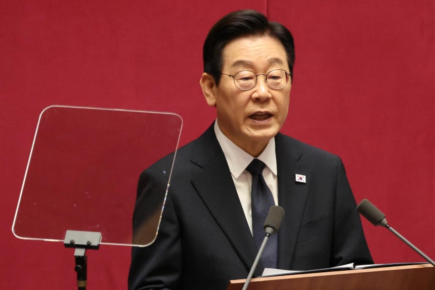 이재명 대통령이 4일 서울 여의도 국회 본회의에서 내년도 정부 예산안에 대한 시정연설하고 있다. 사진공동취재단.