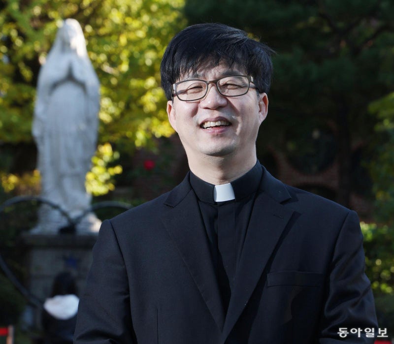 “강해 보이는 불끄는 영웅들… 절반이 ‘마음의 그을음’ 시달려”