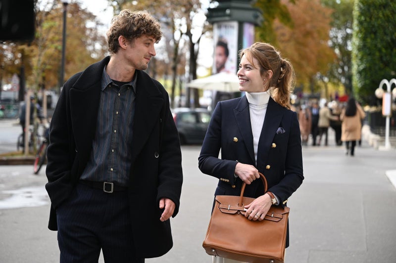 ‘미드나잇’ 지나 ‘럭키데이’… 다시 파리에 간 우디 앨런