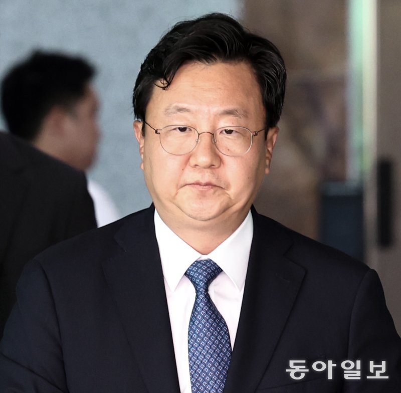 ‘대장동 개발사업 특혜 의혹’ 사건의 항소를 포기한 뒤 8일 사의를 표명한 정진우 서울중앙지검장. 동아일보DB