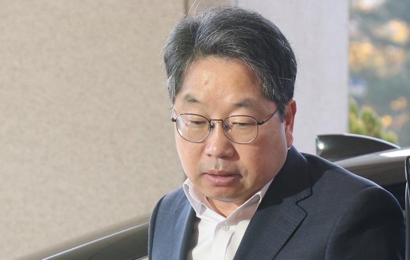 <b>노만석</b> 검찰총장 대행 <b>사의</b>…대장동 항소 포기 닷새만
