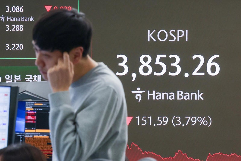 코스피 3900선 붕괴… 亞증시 ‘검은 금요일’