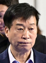 IBK 김호철 감독, 성적 부진 사퇴