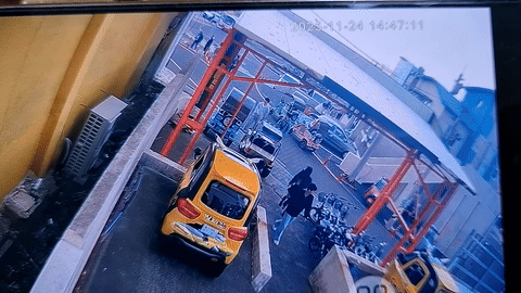 24일 제주 제주시 우도면 연평리 천진항에서 발생한 돌진 사고 영상. 독자 제공