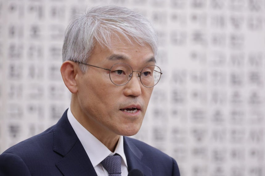 천대엽 법원행정처장이 12일 서울 여의도 국회에서 열린 법제사법위원회 전체회의에서 예산안 통과 감사 인사말을 하고 있다. 뉴스1