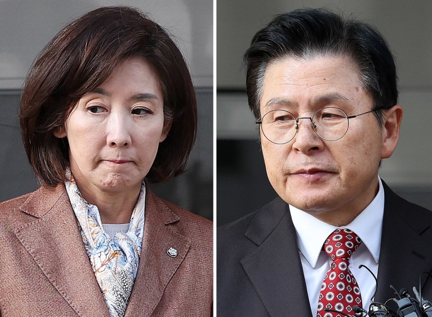 나경원 국민의힘 의원(왼쪽)과 황교안 전 국무총리가 서울 양천구 남부지법에서 열린 ‘자유한국당 패스트트랙(신속처리안건) 충돌 사건’ 1심 선고를 마친 뒤 법원을 나서고 있다. 20