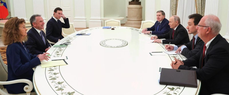 푸틴-美특사 ‘우크라 영토 문제’ 평행선… 종전협상 빈손