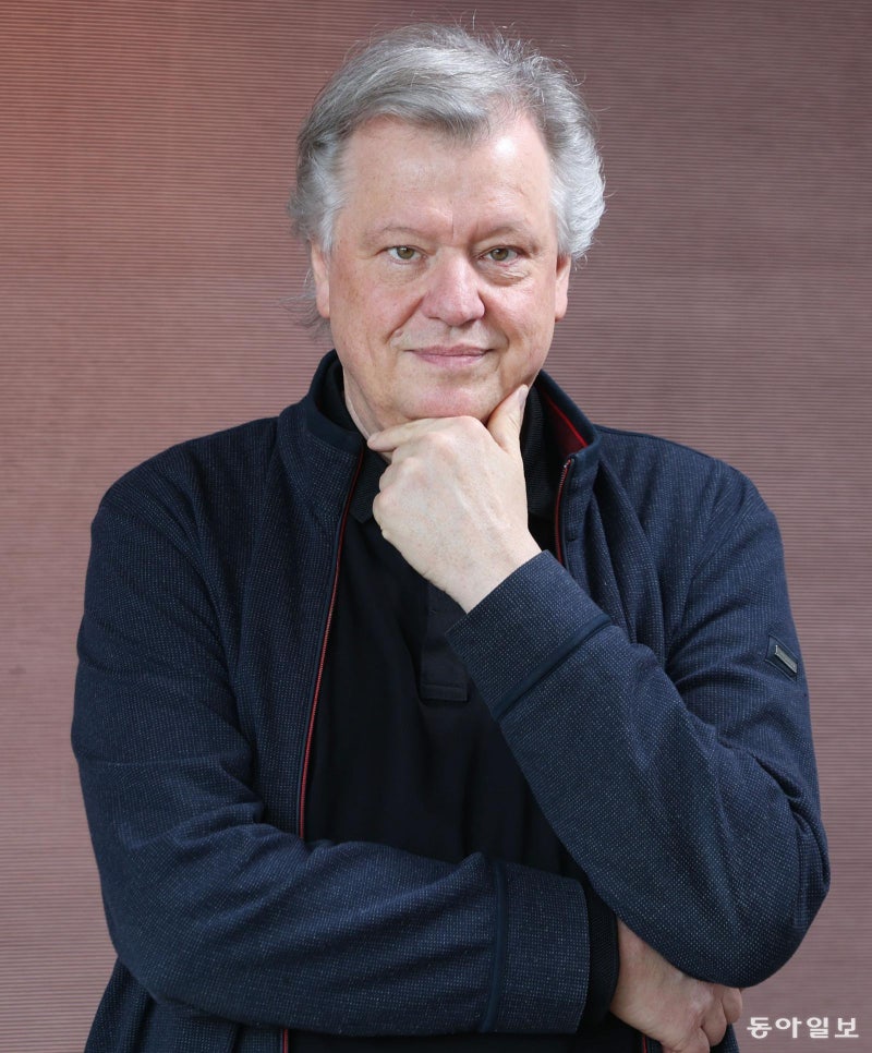 ‘나’를 켜는 별을 기다리며…