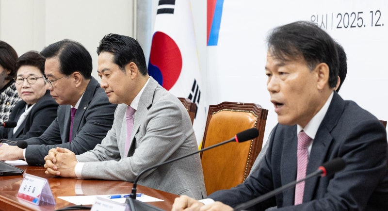 ‘원조 친윤’ 윤한홍, 장동혁 면전서 “똥 묻은 개가…” 직격