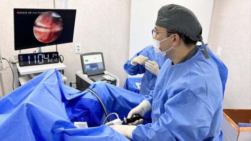 [병원 탐방] 5060 남성 괴롭히는 전립선비대증, ‘수증기 절제술’로 탈출