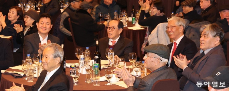 “궤변-불의 판쳐도 정의 함께 지켜나가야”