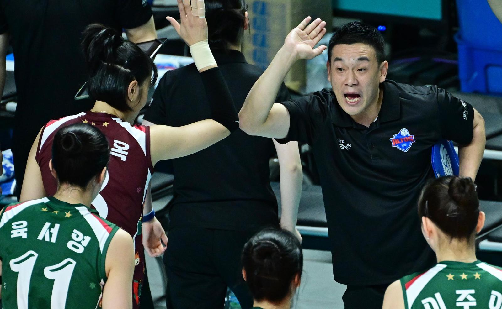 ‘여오현 체제’ IBK기업은행 4연승 신바람