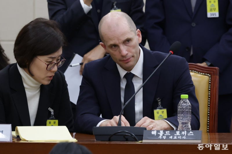 “쿠팡 영업정지 여부 공정위와 논의 중”