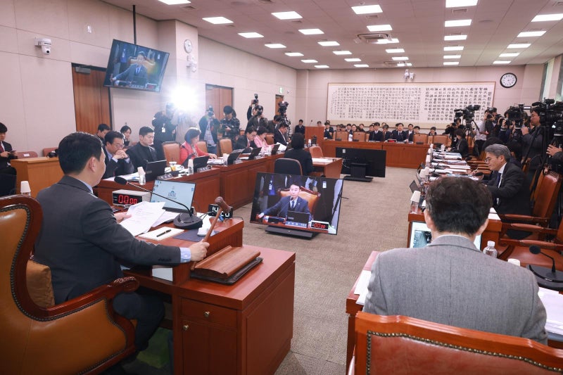 ‘<b>허위</b><b>정보</b> 5배 배상’ <b>정보</b>통신망법 개정안 법사위 의결