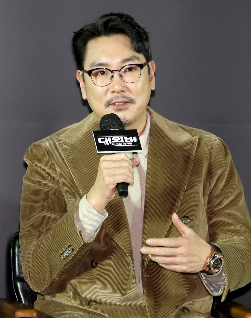 <b>조진웅</b> 출연 ‘<b>시그널2</b>’ <b>방영</b>되나…tvN “최적의 방안 찾겠다”