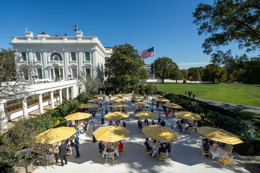 10월 21일 백악관 로즈가든에서 열린 공화당 지도부 오찬.사진 출처 백악관 웹사이트