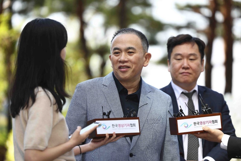 ‘공짜 여론조사’ 주고받은 尹-명태균 기소