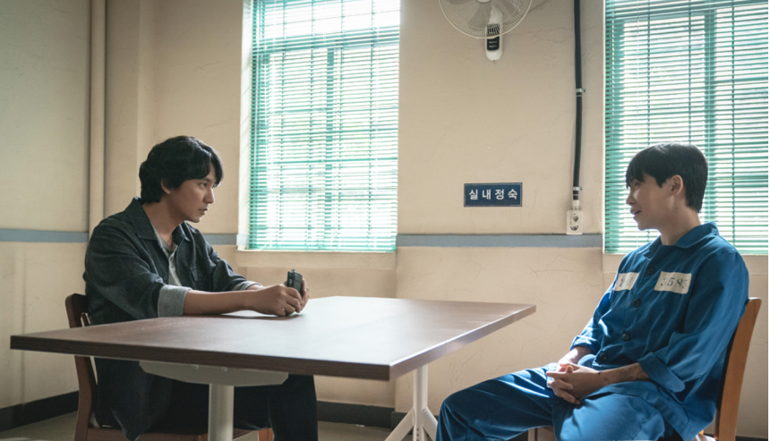 드라마 ‘악의 마음을 읽는 자들’에서 범죄행동분석관 송하영(김남길·왼쪽)은 범죄자들의 심리를 꿰뚫으며 사건을 해결한다. SBS 제공