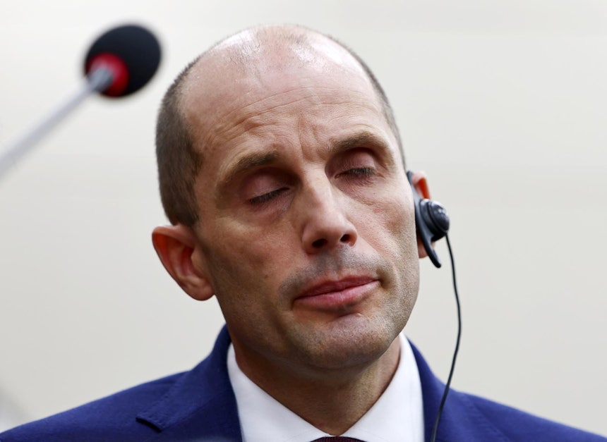 해롤드 로저스 쿠팡 대표이사가 30일 오전 서울 여의도 국회에서 열린 쿠팡 침해사고 및 개인정보 유출,불공정 거래,노동환경 실태 파악과 재발방지 대책 마련을 위한 연석 청문회에서 눈을 감고 있다.2025.12.