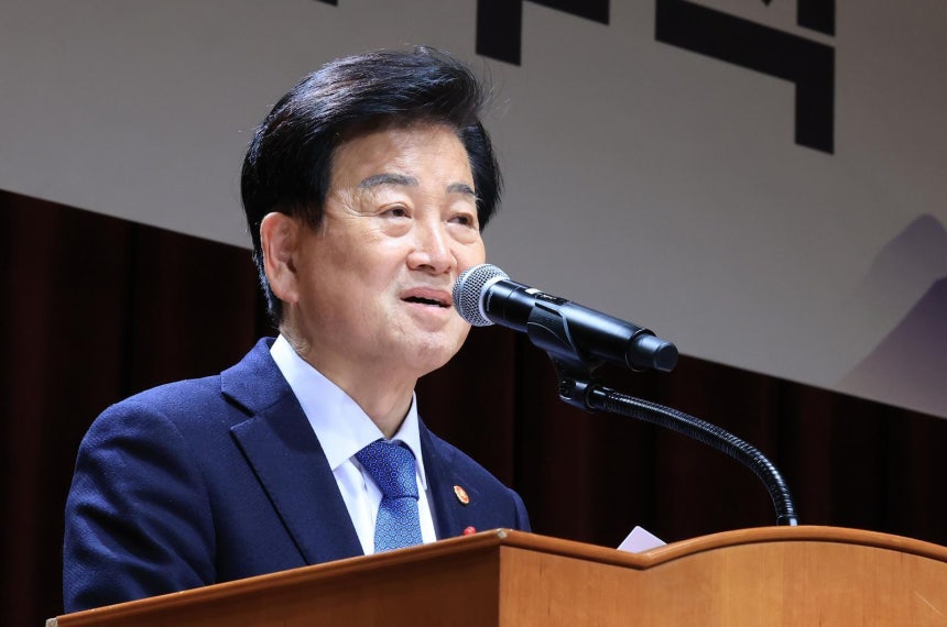 정동영 통일부 장관이 2일 서울 종로구 정부서울청사 별관에서 열린 2026년 통일부 시무식에서 신년사를 하고 있다. ⓒ News1