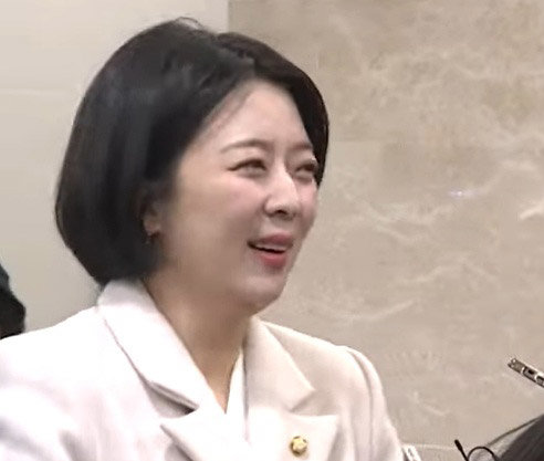 배현진 의원, 안성기 배우 조문 태도 논란 뭐야?