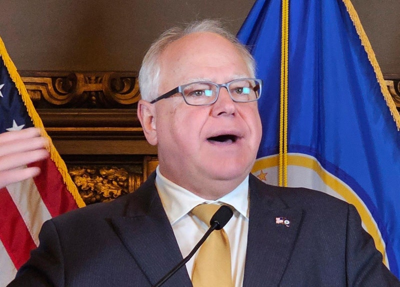 美부통령 후보였던 월즈, 복지수당 부정 집중 포화… 주지사 3선 도전 물거품[지금, 이 사람]