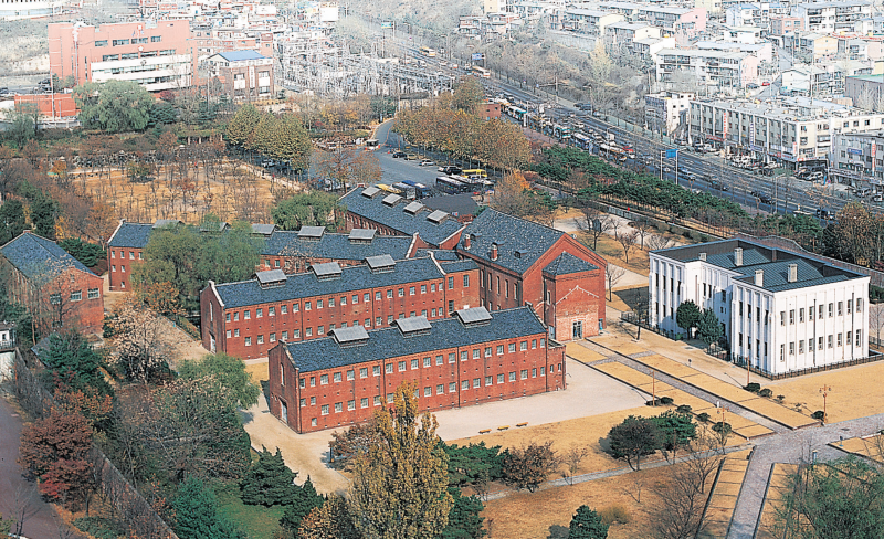 사상범 가둔 독방, 격벽으로 막은 운동장… 감옥에 새겨진 식민 통치[염복규의 경성, 서울의 기원]