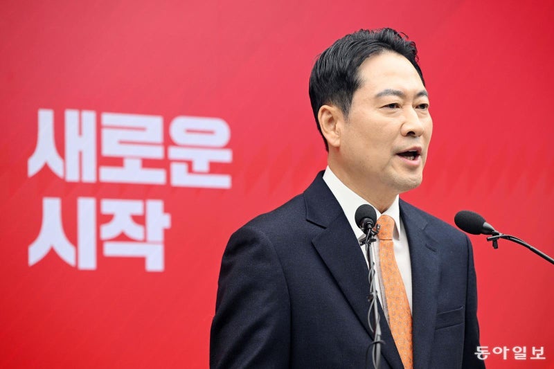 [사설]계엄엔 ‘반쪽 사과’ 윤리위엔 ‘尹 그림자’…  張 쇄신 의지 있나