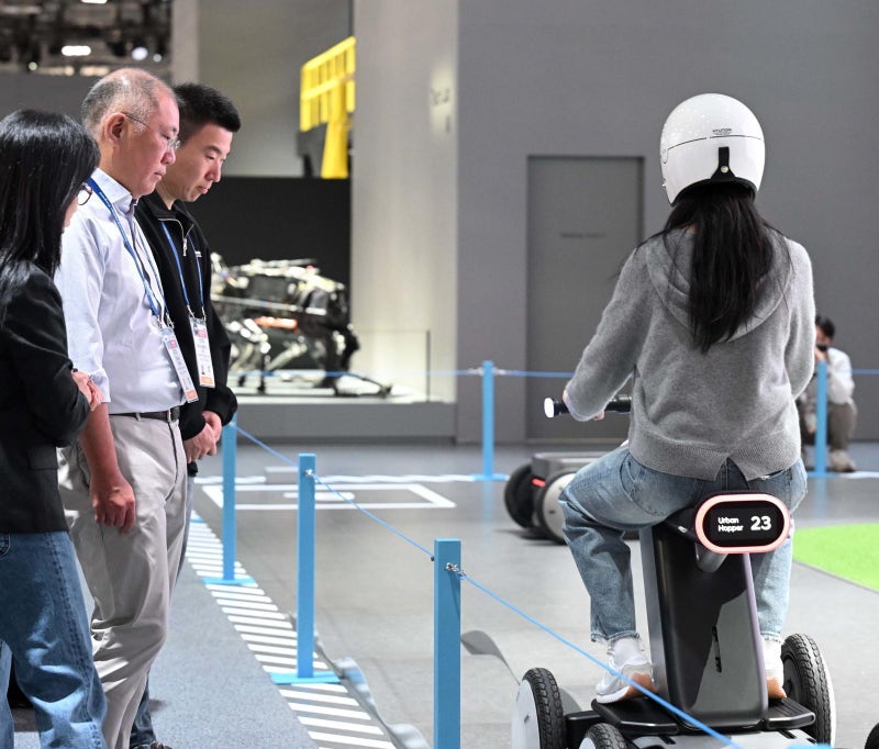 CES서 만난 정의선-젠슨 황 ‘AI-자율주행 깐부’