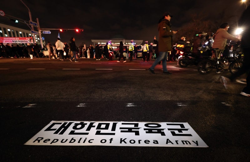 계엄버스 탑승 장성 4명 ‘정직 3개월’ 중징계