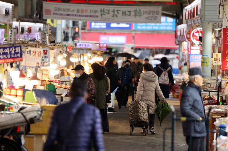 1분기 소매유통업 체감경기 ‘한파’… 백화점만 ‘훈풍’