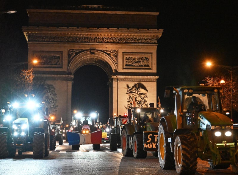 佛 농민들, ‘FTA 반대’ 트랙터 시위