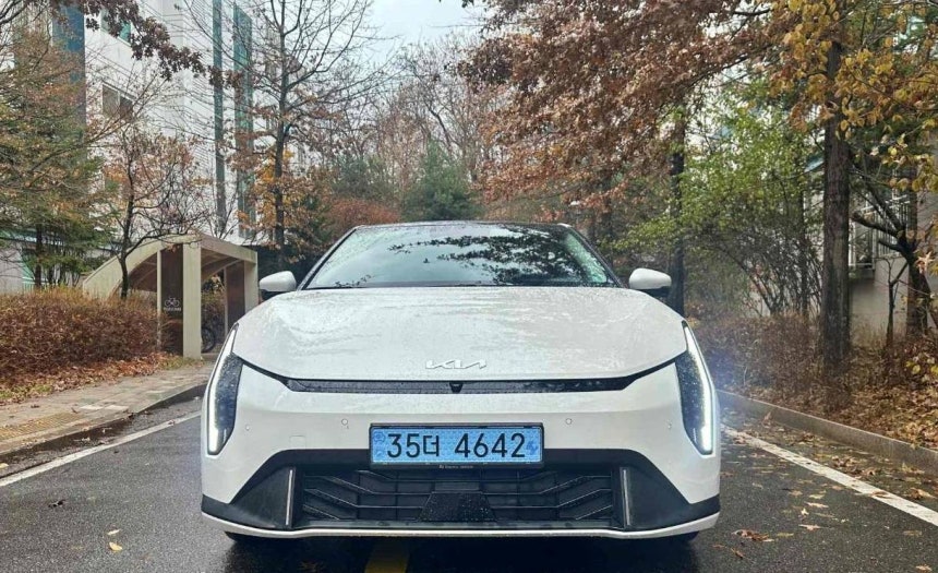 기아 EV4 전면부 / 출처=IT동아