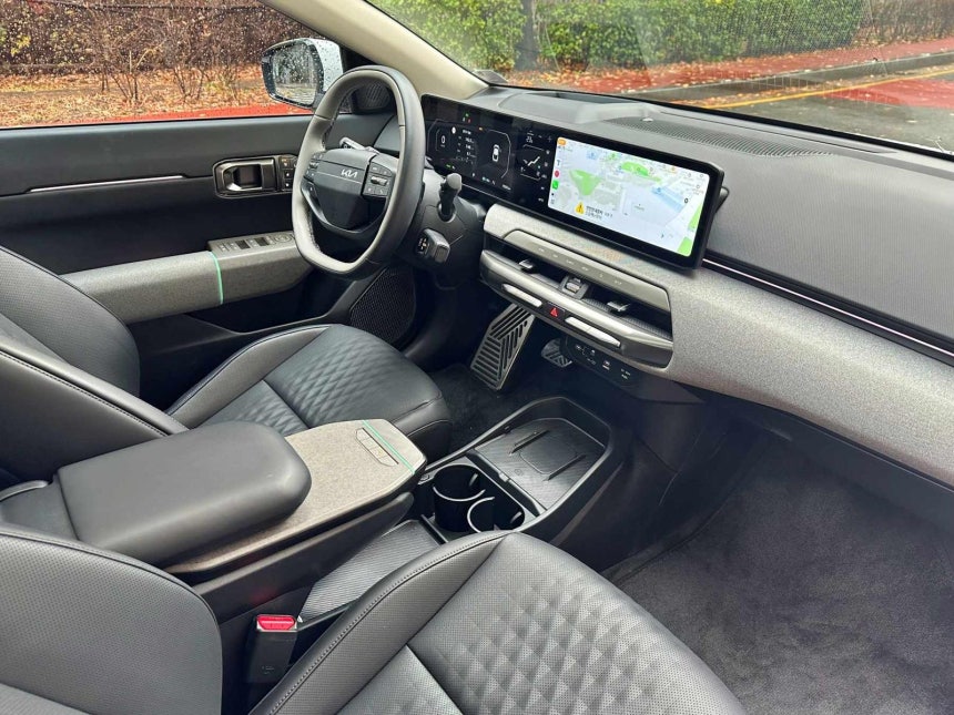 기아 EV4 실내 / 출처=IT동아