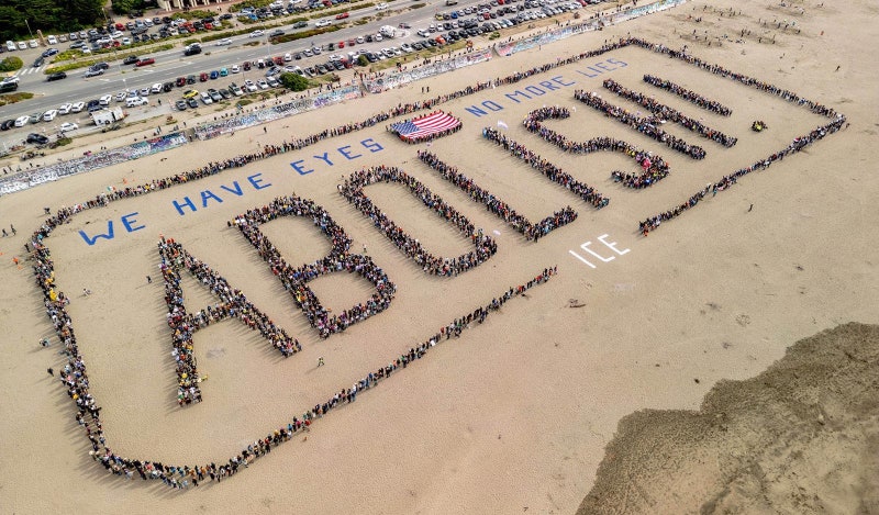 트럼프 “민주당 도시 시위-폭동, 도움 요청 없  으면 개입 안해”