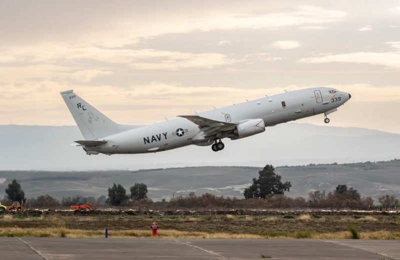이란 영공 코앞에 뜬 美초계기… 하메네이 “공격땐 지역 전쟁”