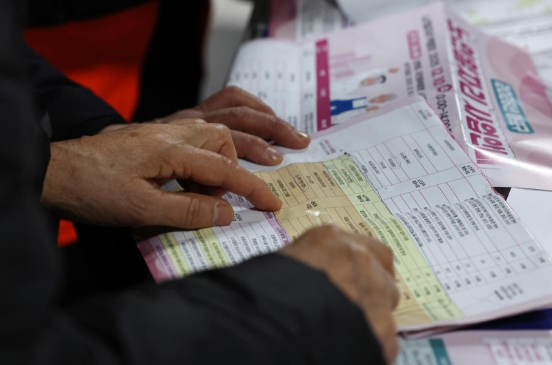 50세 이상 66% “정년연장 찬성… 66세 퇴직 원해”