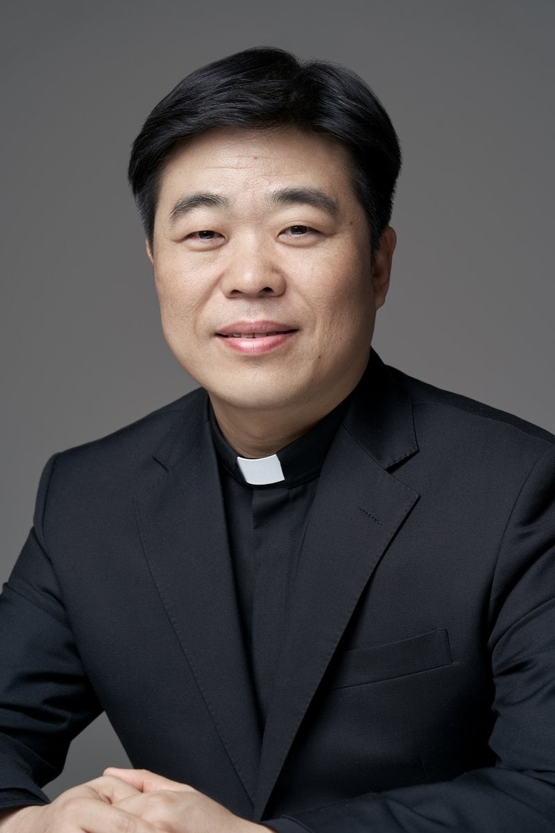 가톨릭평화방송 사장 성기헌 신부