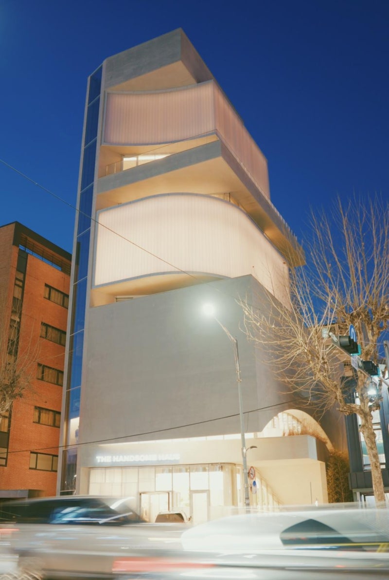 한섬, 대치동에 대형 플래그십 스토어 열어