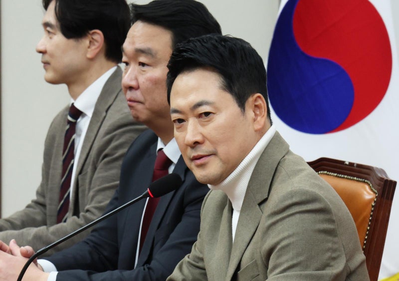 장동혁 “사퇴 요구하려면 의원-단체장직 걸어라”