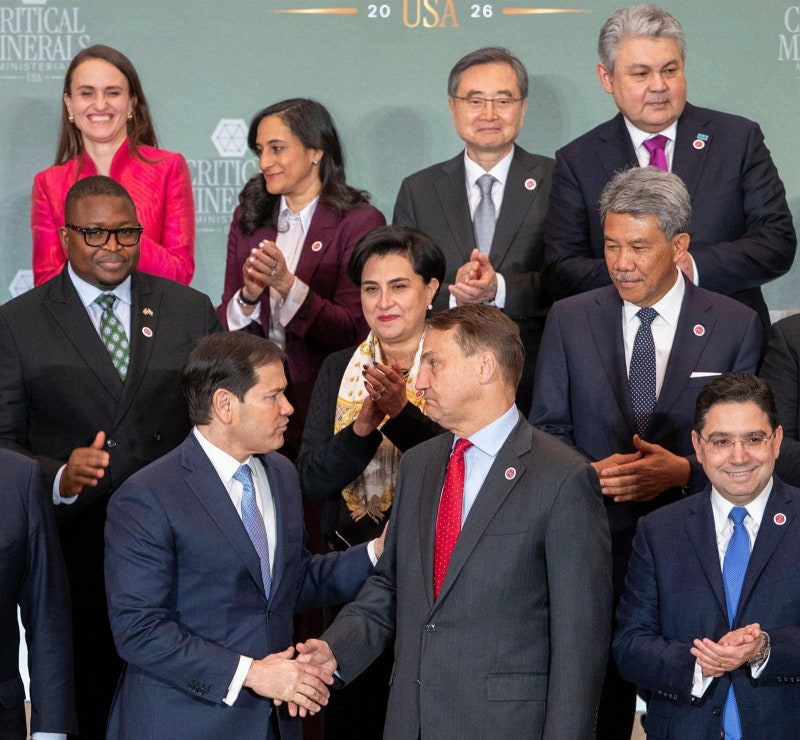 美, 韓 콕집어 “선도 역할” 동참 압박… ‘희토류 샌드위치’ 딜레마