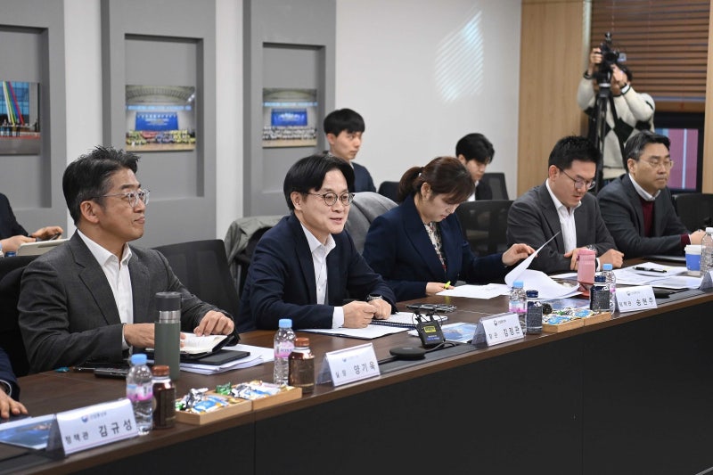 희토류 17종 핵심광물 지정… 해외 자원 개발 투자 재시동