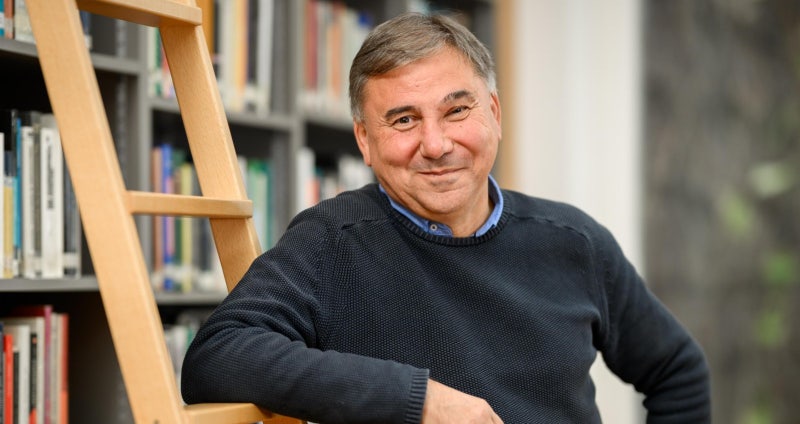 [월요 초대석]“트럼프 2기 유럽, 고기만 있는 식사에 초대받은 ‘채식주의자’ 신세”