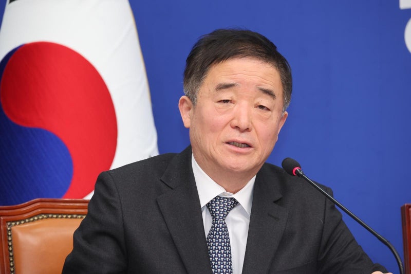 “李 뜻은 지선후 합당, 총리 말씀과 편차”… 강득구 SNS 글에 친청 “당무개입 의혹”