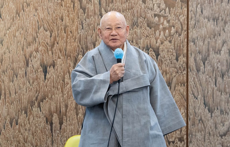 수행의 시간 담아… “보는 사람 마음에 따라 다르게 보이겠죠”